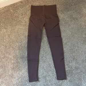 SET Active Leggings in color Pepper